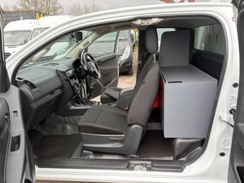 Isuzu Rodeo ISUZU RODEO 4X4 WITH AIRCON. 9,995+VAT