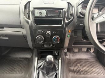 Isuzu Rodeo ISUZU RODEO 4X4 WITH AIRCON. 9,995+VAT