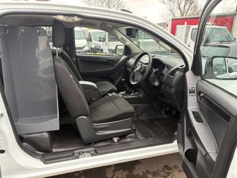 Isuzu Rodeo ISUZU RODEO 4X4 WITH AIRCON. 8,995+VAT