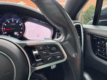 Porsche Cayenne V6 TIPTRONIC