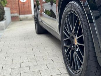 Porsche Cayenne V6 TIPTRONIC