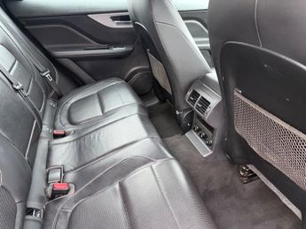 Jaguar F-Pace R-SPORT AWD