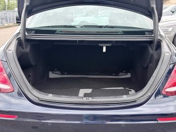 Mercedes E Class E 220 D AMG LINE PREMIUM PLUS