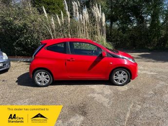 Toyota AYGO VVT-I X-PRESSION