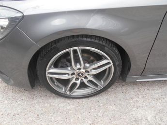 Mercedes CLA 2018 180 AMG LINE EDITION