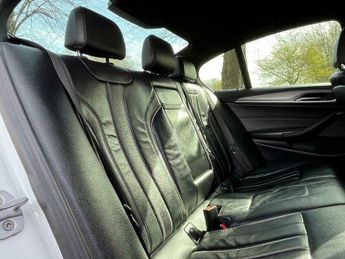 BMW 5 SERIES 2.0 520d M Sport Auto xDrive Euro 6 (s/s) 4dr
