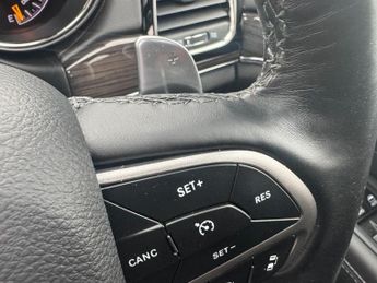 Jeep Grand Cherokee 3.0 V6 MultiJetII Overland SUV 5dr Diesel Auto 4WD Euro 6 (s/s) 