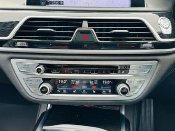 BMW 7 SERIES 730d XDRIVE M SPORT