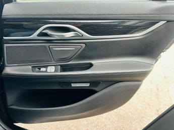 BMW 7 SERIES 730d XDRIVE M SPORT