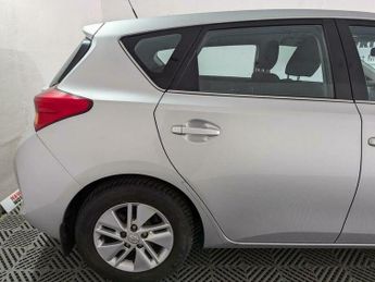 Toyota Auris 1.8 VVT-h Icon CVT Euro 5 (s/s) 5dr