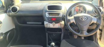 Toyota AYGO 1.0 VVT-i + MultiMode Euro 5 3dr