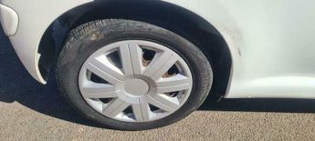 Toyota AYGO 1.0 VVT-i + MultiMode Euro 5 3dr