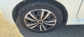 Toyota AYGO 1.0 VVT-i + MultiMode Euro 5 3dr