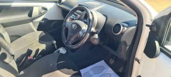 Toyota AYGO 1.0 VVT-i + MultiMode Euro 5 3dr