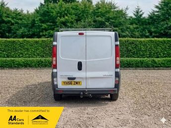 Vauxhall Vivaro 2700CDTI SWB SHR P/V