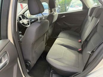 Ford Focus 1.0T EcoBoost Zetec Euro 6 (s/s) 5dr