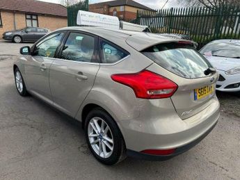 Ford Focus 1.0T EcoBoost Zetec Euro 6 (s/s) 5dr