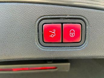 Mercedes-Benz E Class 2.0 E220d AMG Line (Premium Plus) G-Tronic+ Euro 6 (s/s) 2dr