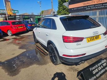 Audi Q3 TFSI S LINE BLACK EDITION