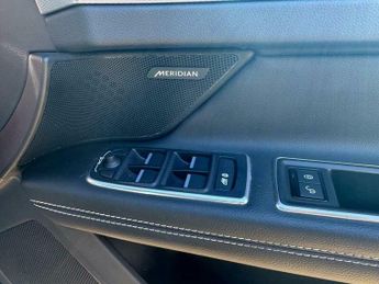 Jaguar XF 2.0d R-Sport Auto Euro 6 (s/s) 4dr