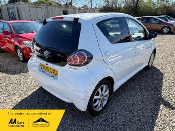 Toyota AYGO VVT-I MODE MM AC