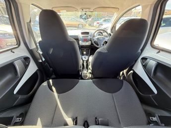 Toyota AYGO VVT-I MODE MM AC