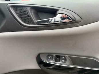 Vauxhall Corsa 1.4i SE Auto Euro 6 5dr