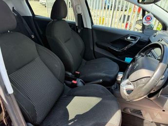 Peugeot 208 BLUE HDI S/S ALLURE