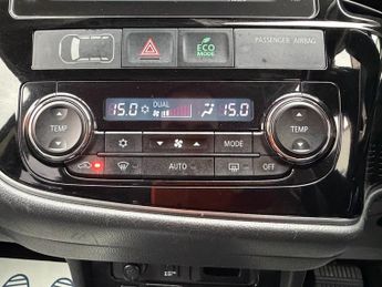 Mitsubishi Outlander 2.0h 12kWh 4h CVT 4WD Euro 6 (s/s) 5dr