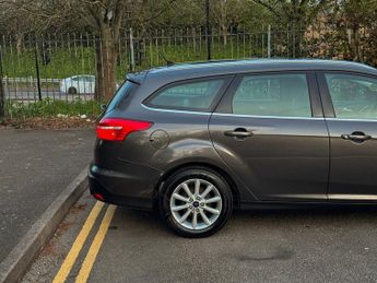 Ford Focus 1.6 Titanium Powershift 123 Bhp | MOT till Apr 2027 _ 3 Keepers 