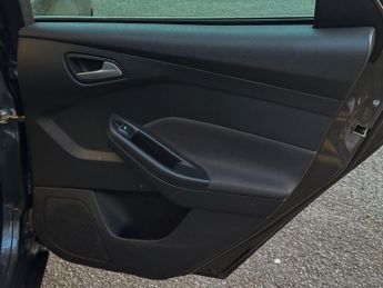 Ford Focus 1.6 Titanium Powershift 123 Bhp | MOT till Apr 2027 _ 3 Keepers 