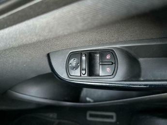 Vauxhall Corsa 1.2i Excite Euro 6 5dr (a/c)