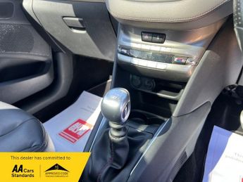 Peugeot 208 BLUE HDI S/S XY