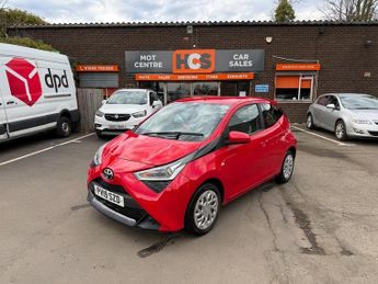 Toyota AYGO VVT-I X-PLAY X-SHIFT