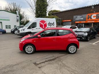 Toyota AYGO VVT-I X-PLAY X-SHIFT