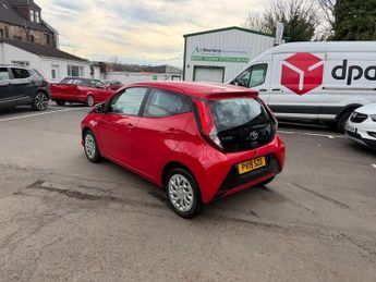 Toyota AYGO VVT-I X-PLAY X-SHIFT