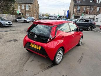 Toyota AYGO VVT-I X-PLAY X-SHIFT