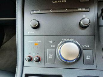 Lexus CT 1.8 200h Executive Edition CVT Euro 6 (s/s) 5dr