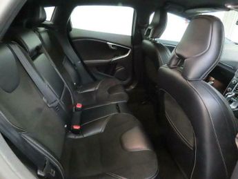 Volvo V40 2.0 D4 R-Design Nav Auto Euro 6 (s/s) 5dr