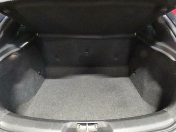 Volvo V40 2.0 D4 R-Design Nav Auto Euro 6 (s/s) 5dr