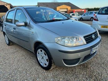 Fiat Punto 1.2 Dynamic Hatchback 5dr Petrol Automatic (136 g/km, 60 bhp)