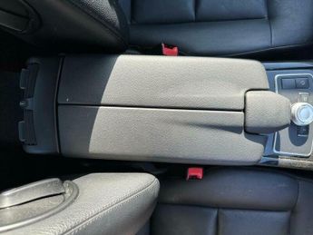 Mercedes-Benz E Class 2.1 E220 CDI BlueEfficiency Executive SE G-Tronic+ Euro 5 (s/s) 