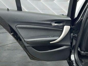 BMW 1 SERIES 1.5 118i GPF SE Auto Euro 6 (s/s) 5dr