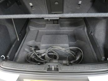 Volvo XC40 RECHARGE T5 R-DESIGN PRO