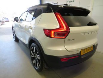 Volvo XC40 RECHARGE T5 R-DESIGN PRO