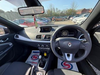 Renault Megane DYNAMIQUE TOMTOM TCE