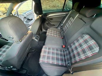 Volkswagen Golf GTi 2.0 TSI GTI Performance DSG Euro 6 (s/s) 5dr