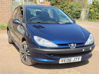 Peugeot 206 1.4 Urban Hatchback 5dr Petrol Manual (152 g/km, 75 bhp)