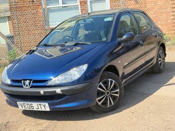 Peugeot 206 1.4 Urban Hatchback 5dr Petrol Manual (152 g/km, 75 bhp)