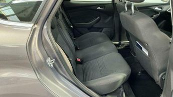 Ford Focus 1.6 Titanium Powershift Euro 6 5dr